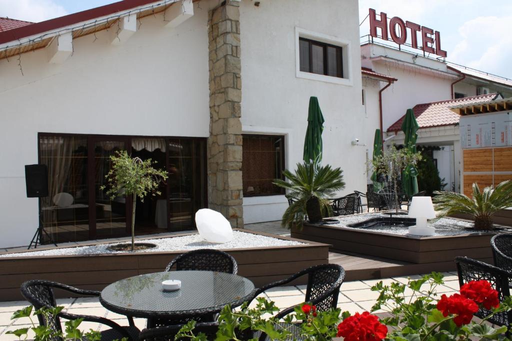 Hotel Magura Verde Bacău Eksteriør billede
